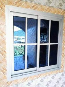 fenêtre sur mesure à Montecheroux